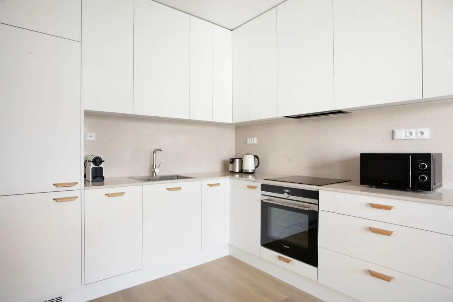 Blueground Prague 7 Furnished With Balcony Prg-1公寓 0*,  捷克